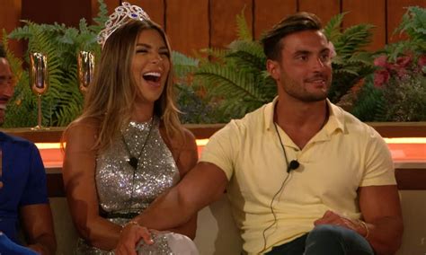Love Island 2022 Betting Odds: Davide and Ekin.